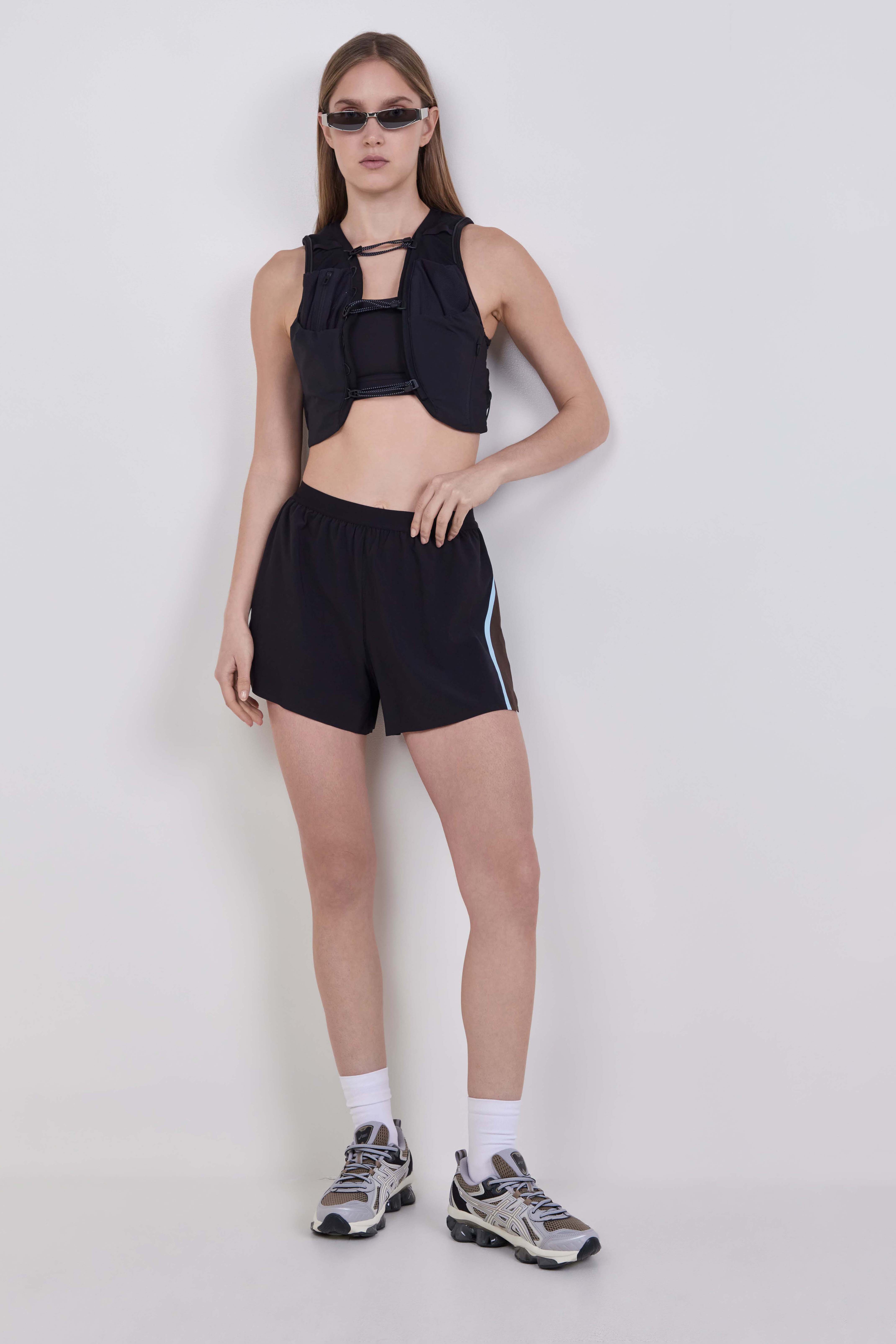 Fast and Free High-Rise Classic-Fit Split Short 3''